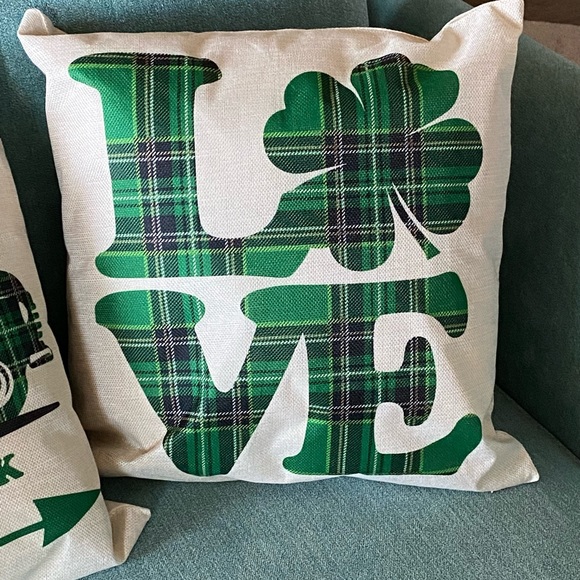 St. Patrick’s Day Decorative Pillow Covers for 18” Pillows.  Set of 4.  NEW - Picture 7 of 13